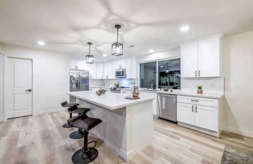 Vista Casa | Canyon's End - Expansive private getaway!