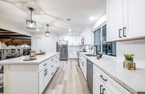 Vista Casa | Canyon's End - Expansive private getaway!