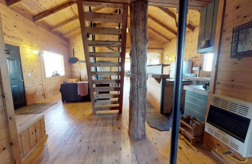 La Sal Casa | Canyonlands Lodging Wolf Springs Retreat