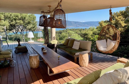 Cap Benat Casa | Cap Bénat, 8 personas, vista al mar real, piscina, aire acondicionado, wifi, cama de 180cm y 160cm.