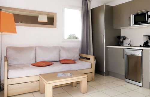 Sables-d'Or-les-Pins Apartamento | Cap Green 25A by Interhome