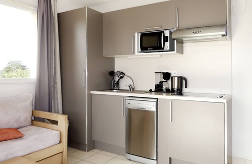 Sables-d'Or-les-Pins Apartamento | Cap Green 25A by Interhome