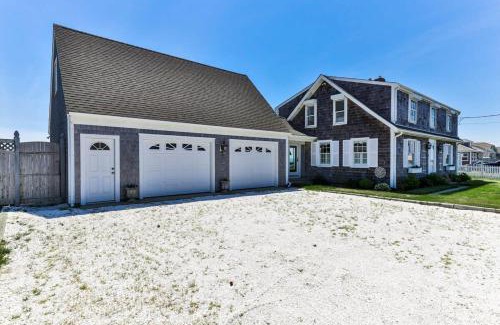North Truro Casa | Capacious North Truro Beachfront Home