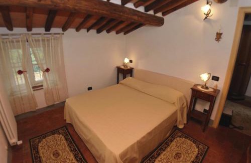 Castelvecchio Casa | Capannori Stylish Townhouse