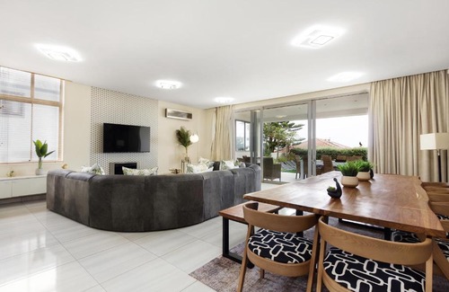 Camps Bay Villa | Cape Blue