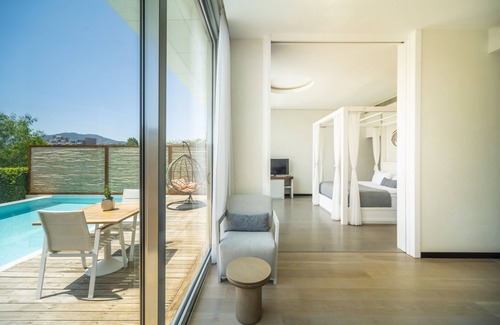 Gundogan Hotel | Cape Bodrum Luxury Hotel & Beach