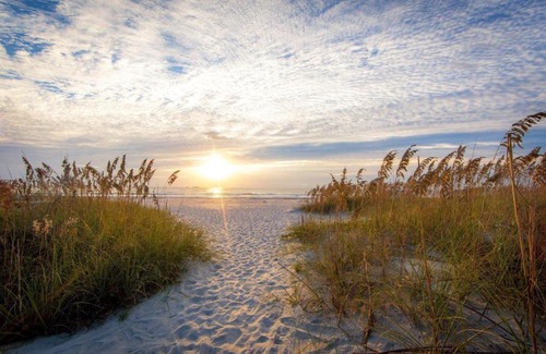 Port Canaveral Hotel | Cape Canaveral Beach Resort