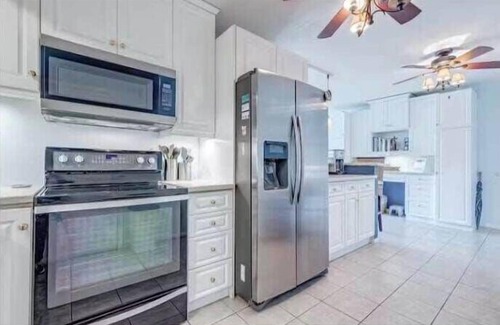 Columbiad Plaza Apartamento | Cape Canaveral Condo Steps from the Beach