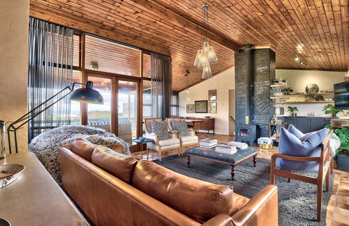 Voelklip Casa | Cabo Castaño Villa; una escapada de moda de amigos y familiares de Hermanus. Voëlklip.