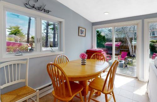 Dennis Port Casa | Cape Cod Beach Cottage