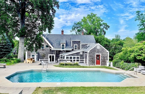 Sandwich Casa | Cape Cod Estate: 2 Homes, Pool, Tennis Court, Game Barn and Bar, Sleeps 20