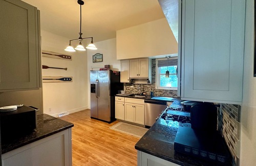 Town Bank Casa | Cape Cod home in North Cape May Blocks from Bay and pet friendly