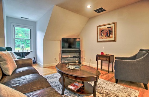 Buzzards Bay Casa | Cape Cod Home with Deck about 3 Mi to Beaches