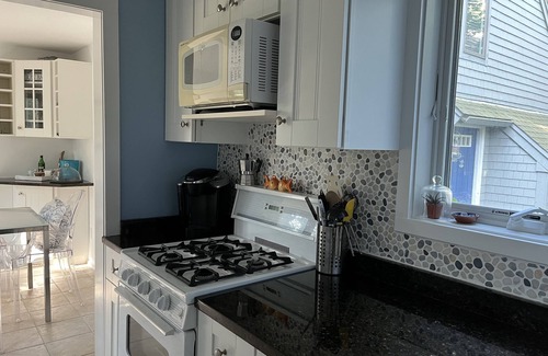 Mews Village Casa | Cape Cod/New Seabury Townhouse-4 Seasons! Walk to Beach!