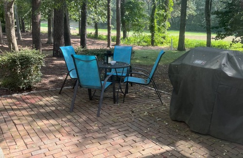 Mews Village Casa | Cape Cod/New Seabury Townhouse-4 Seasons! Walk to Beach!