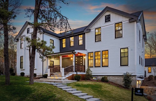 Centerville Casa | Cape Cod Village Retreat Pool Game Room Gym