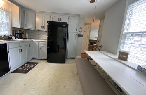 Sandwich Cabaña | Cape Cottage with Lake Access, Minutes from Beaches!