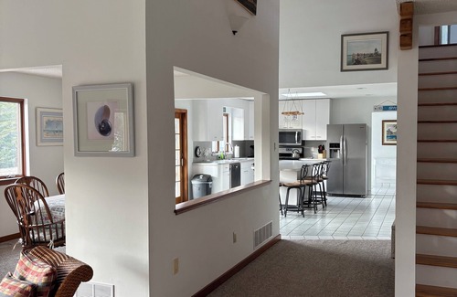 Cape May Casa | Cape May Loft- New Spacious country-beach 2-acre home near beach/bay w/ parking