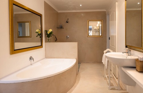 Welgemoed Casa | Cape Pillars Boutique Hotel