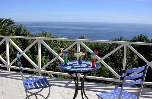 Camps Bay Casa | Cape Rose Cottage - Penthouse in Camps Bay