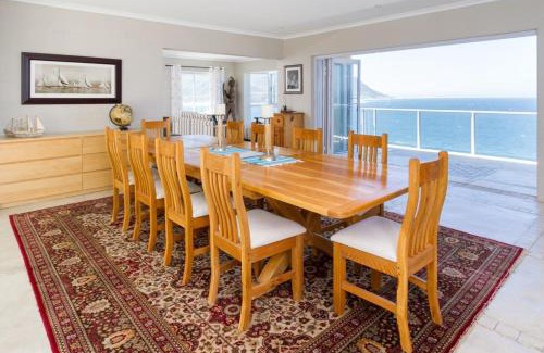 Fish Hoek Casa | Cape-x-ta-Sea