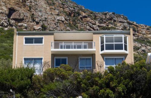 Fish Hoek Casa | Cape-x-ta-Sea