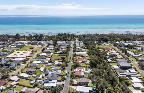 Capel Sound Casa | Capel Grand Villa - Pet-Friendly Beach Escape