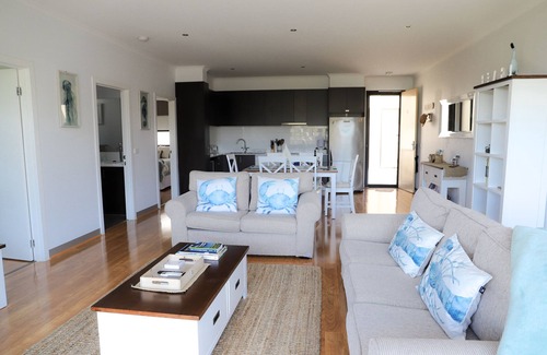 Capel Sound Apartamento | "CAPEL SUNRISE" Luxury 2 BR Brand New Apartment, frente a la playa. Ubicación ++