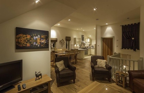 Kenmore Cabaña | Mains of Taymouth, Kenmore ~ 4 * Capercaillie - capacidad para 6 personas en 3 habitaciones