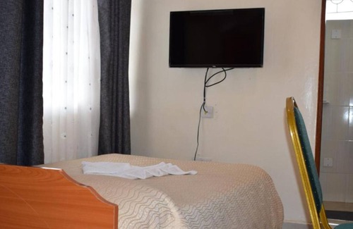 Mlolongo Hotel | Caphill Hotel