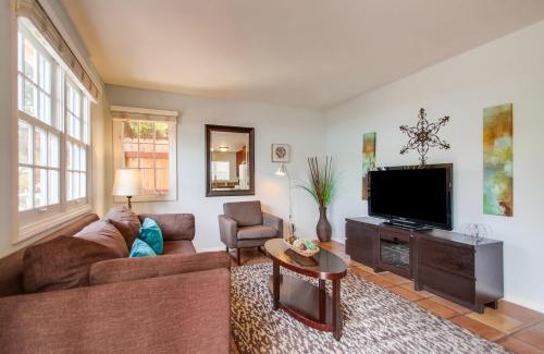 South Mission Beach Casa | Capistrano Bungalow
