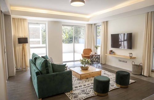 Westlands Apartamento | Capital Emerald Line 1 bed by YourHost