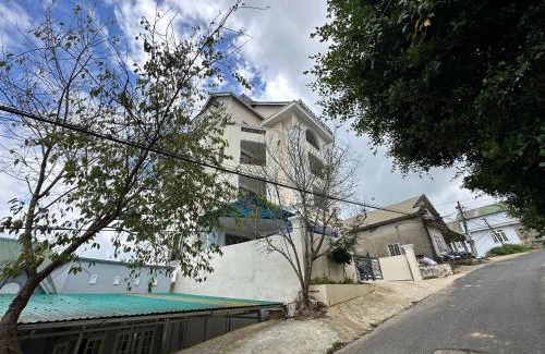 Da Lat Hotel | Capital O 1208 Phong Van Villa
