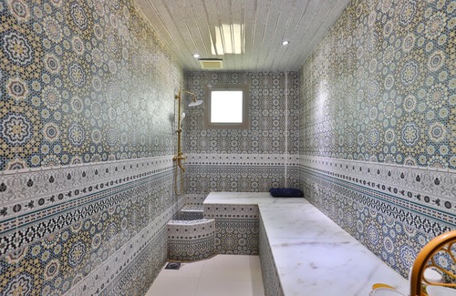 Al Jubail Hotel | Capital O 338 Asian Hotel