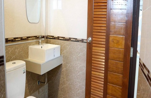 Samut Songkhram Hotel | Capital O 75521 Sang Siri Apartment