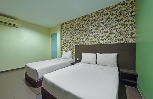 Taman Segar Hotel | Capital O 90788 New Hotel 33 Permaisuri