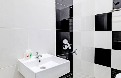 Sleman Hotel | Capital O 92963 Global House Syariah