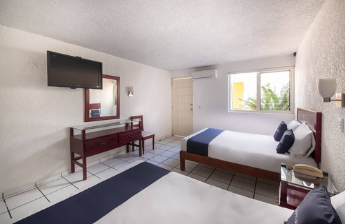 Ciudad Guzmán Hotel | Capital O Colón, Ciudad Guzmán Jalisco