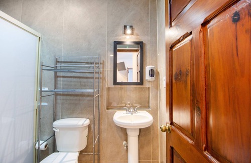 San Luis Potosí Hotel | Capital O Hotel San Jose, San Luis PotosÃ­