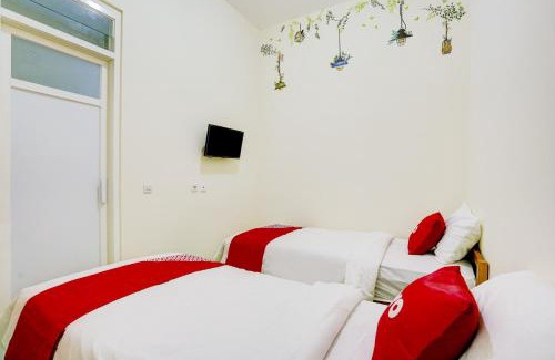 Surabaya Hotel | Capital O Innapp Tenggilis Family Residance