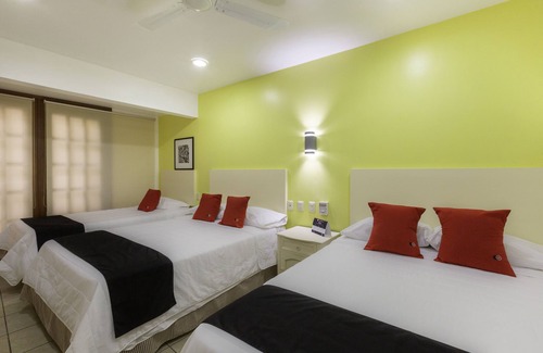 Oaxaca Hotel | Capital O Oaxaca Guest Hotel