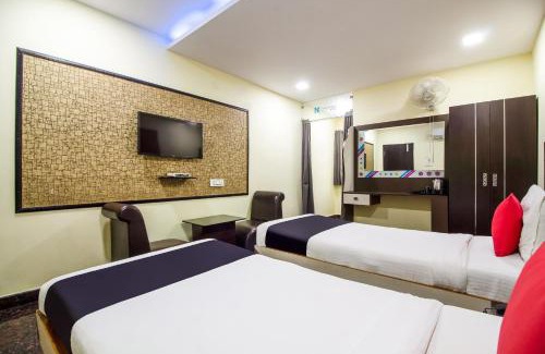 Khattalwada Hotel | Capital O Sri Navya Grand Near Nexus Hyderabad