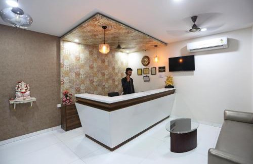 Sindhi Camp Hotel | Capital O Swastika
