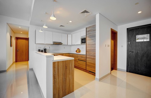 Capital Centre Hotel | Capital Suites Hotel Apartments