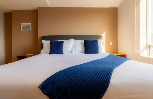 El Yaqui Casa | Capitalia Near to ABC Hospital with Gym Parking