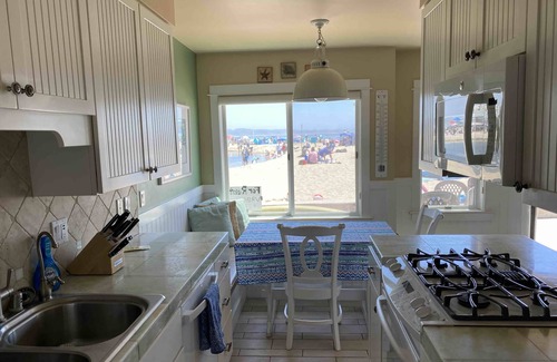 Capitola Condominio | Capitola Venetian (Mouse House) - Beach front - Unit #3