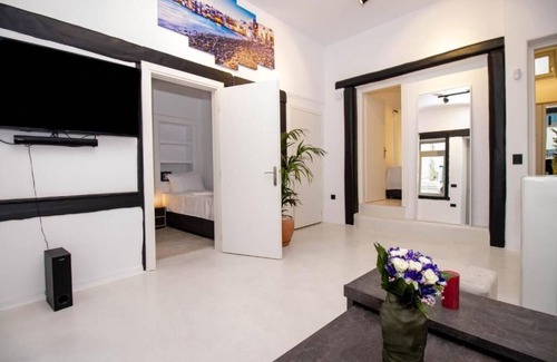 Little Venice Cama Y Desayuno | CAPRI Downtown Rooms