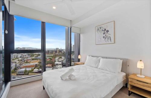 Newstead Apartamento | Capri - Executive 1BR in Fortitude Valley plus parking