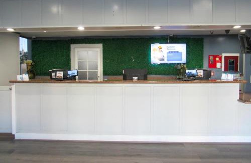 Anaheim Resort Hotel | Capri Suites Anaheim