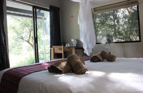 Katima Mulilo Cabina | Caprivi Mutoya Lodge & Campsite